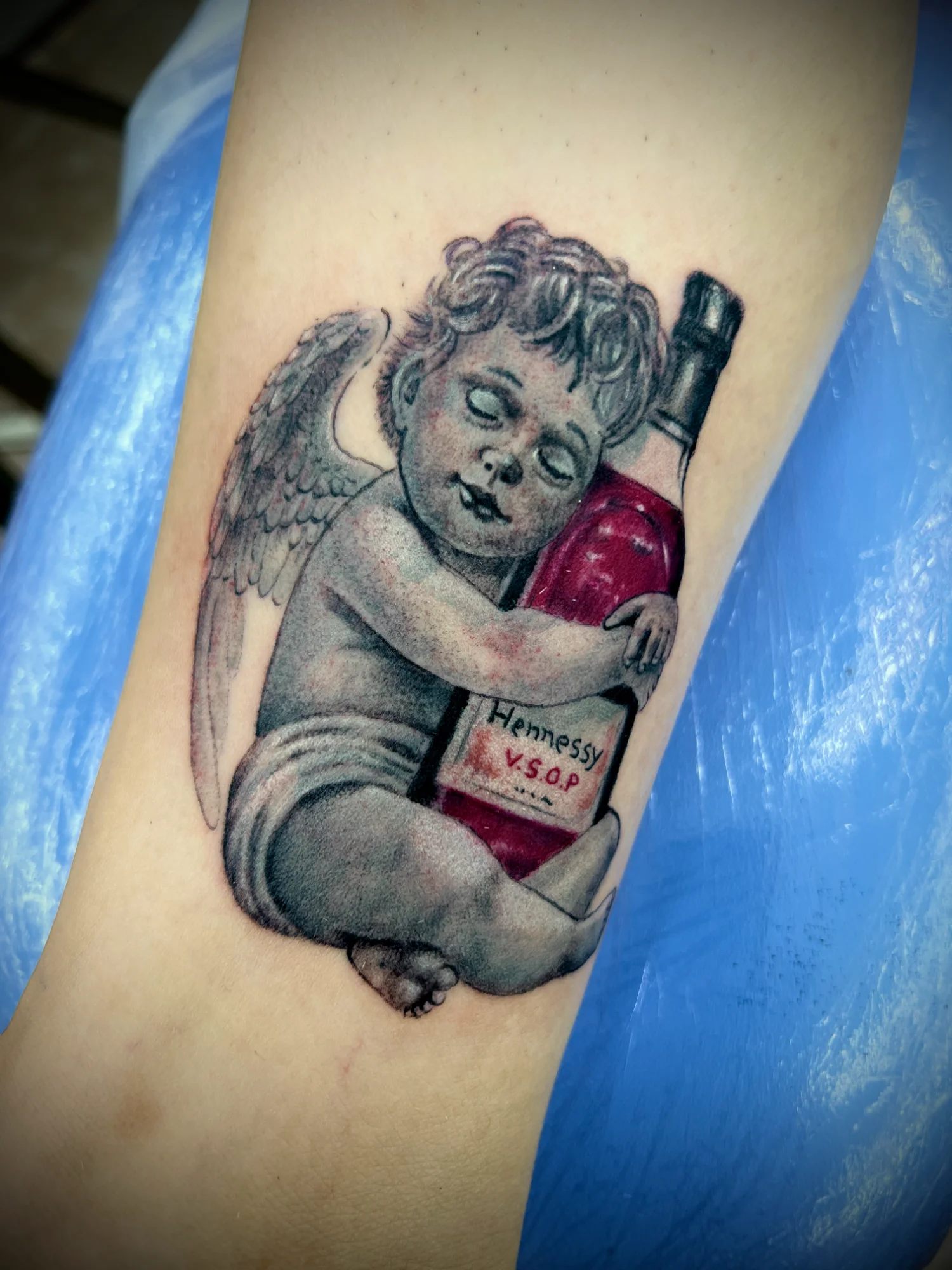 Color Querubín Hennessy