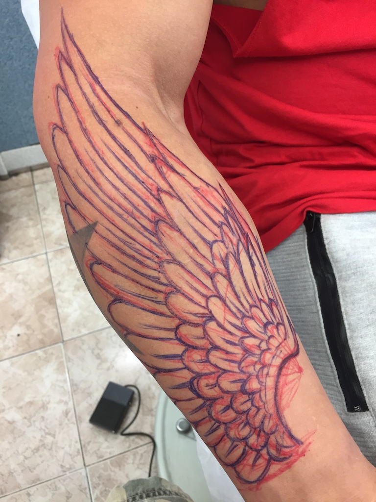 Proceso de tatuaje en Lucifer Tattoo