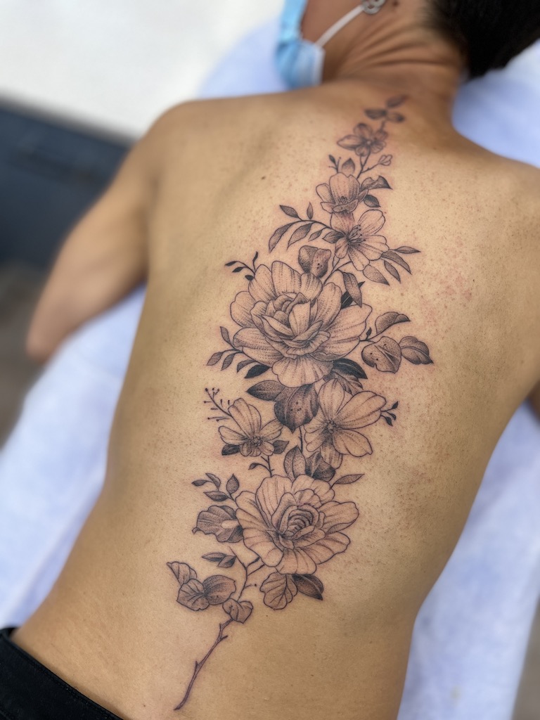 Proceso de tatuaje en Lucifer Tattoo