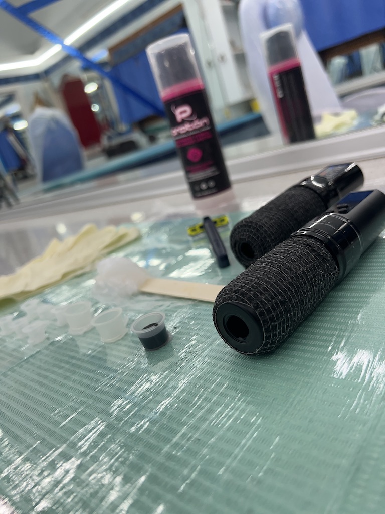 Zona de trabajo preparada - Lucifer Tattoo